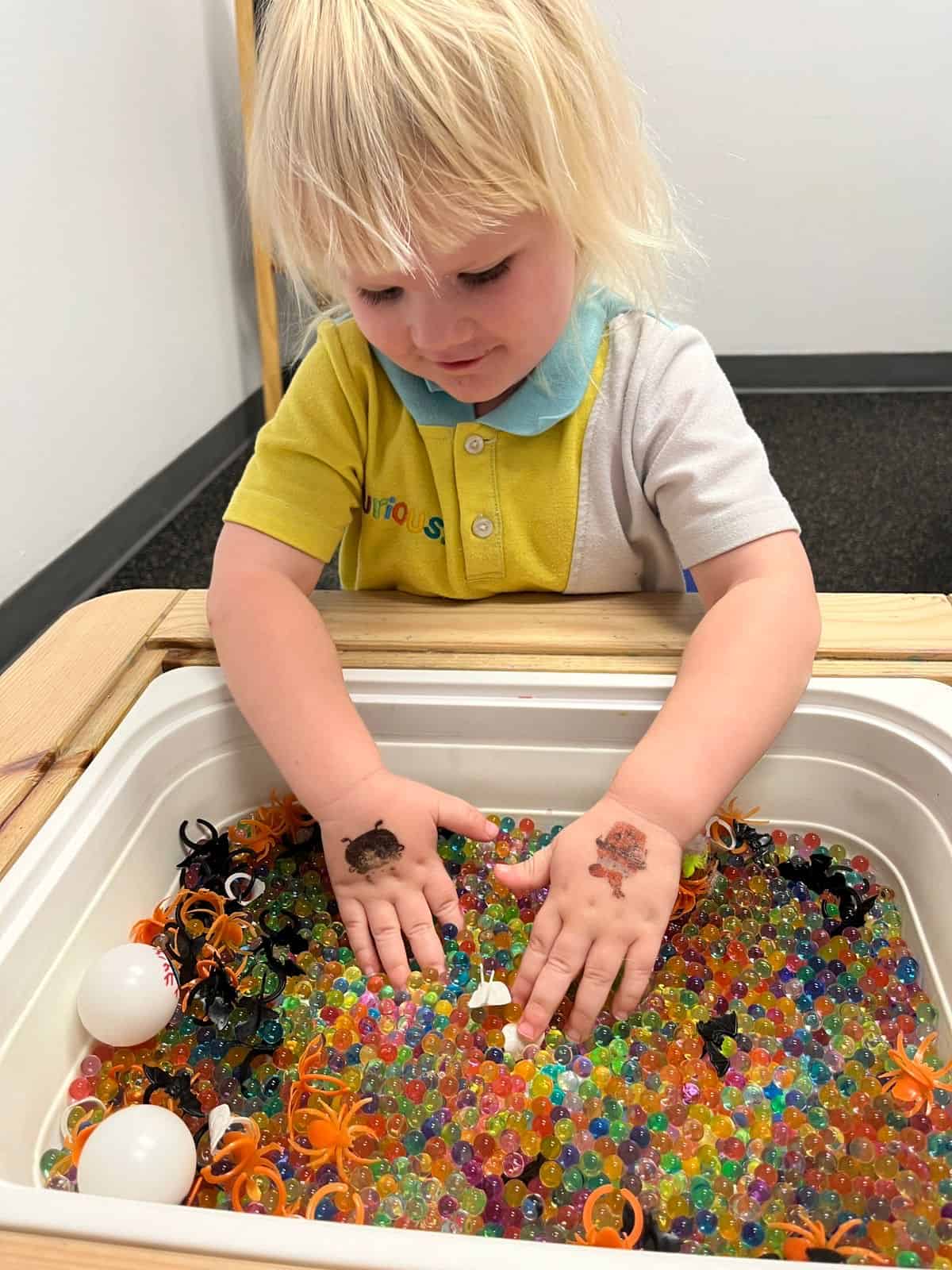Toddler activities with sensory tables